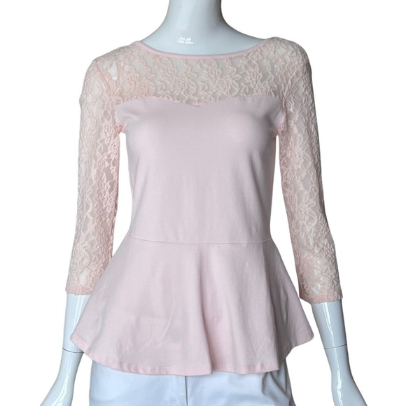 Express Pink Peplum Top Sweetheart Lace Neckline And Lace 3/4 Sleeve Size M NWT - Picture 7 of 8